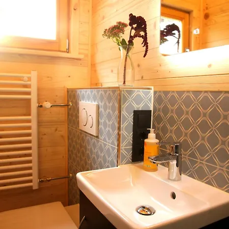 Tinyhaus Kirsch * Mehring (Bavaria)